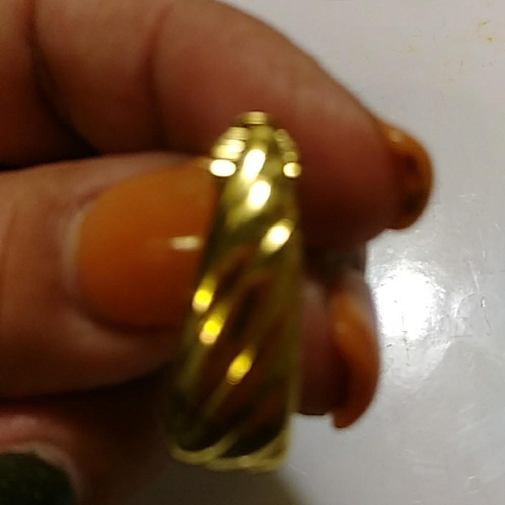 Earrings - Picture 2 of 4